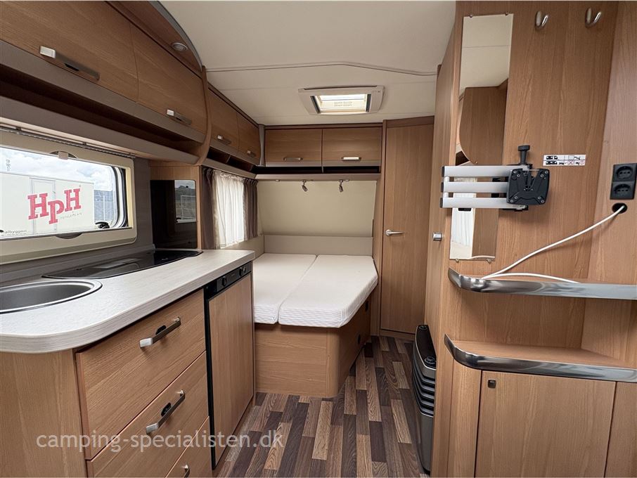 Knaus Sport 450 FU